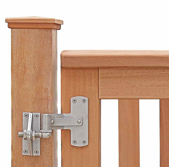 Premium Holzgartentor Mahagoni mit 4 Wege Ladenband / Torbeschlag aus Edelstahl.